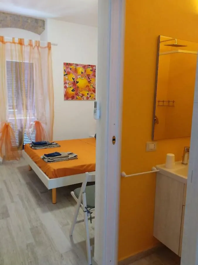 Affittacamere Green And Orange Rooms Carloforte  Italia